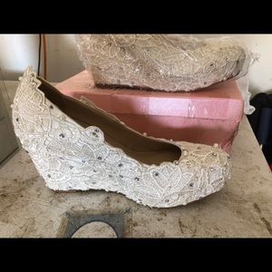 Size 7.5 Ivory lace and pearl shoes.  Handmade